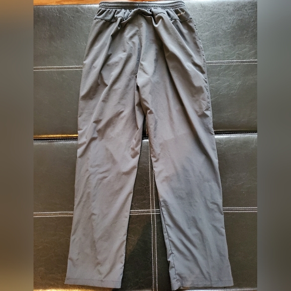 Nike Dri-FIT Woven Pants - Picture 4 of 7
